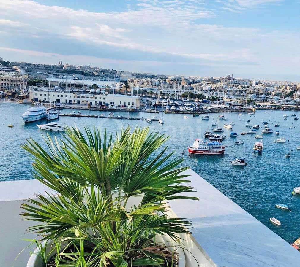 Sliema, Furnished Penthouse
