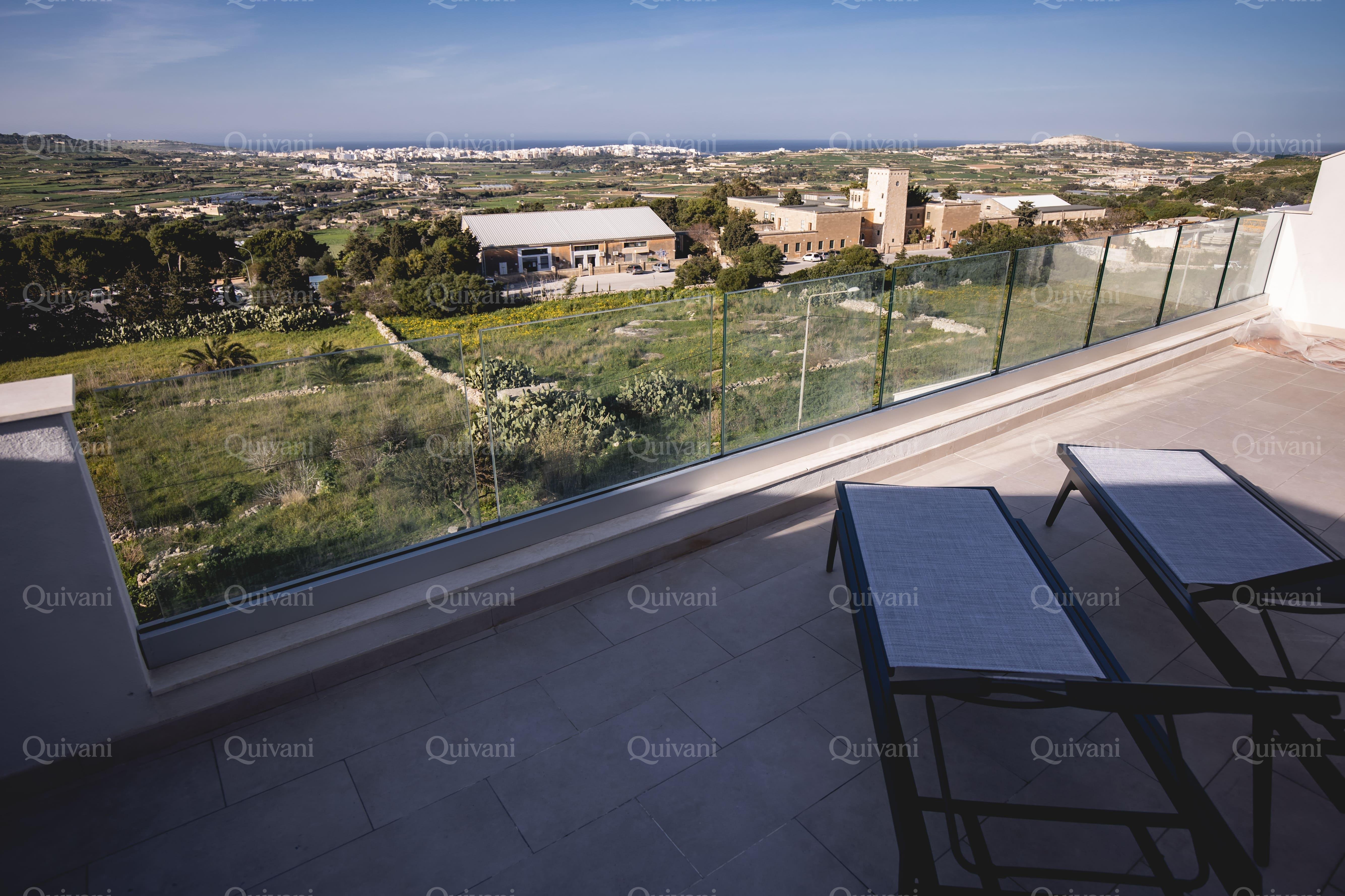 Mosta, Furnished Penthouse