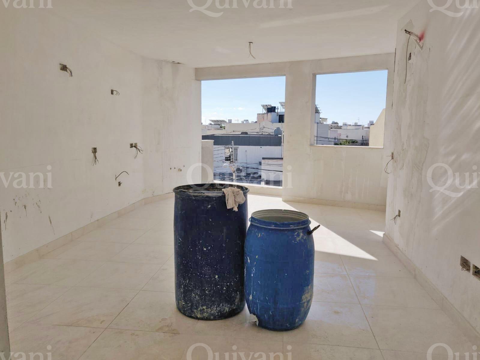 Attard, Finished Garage