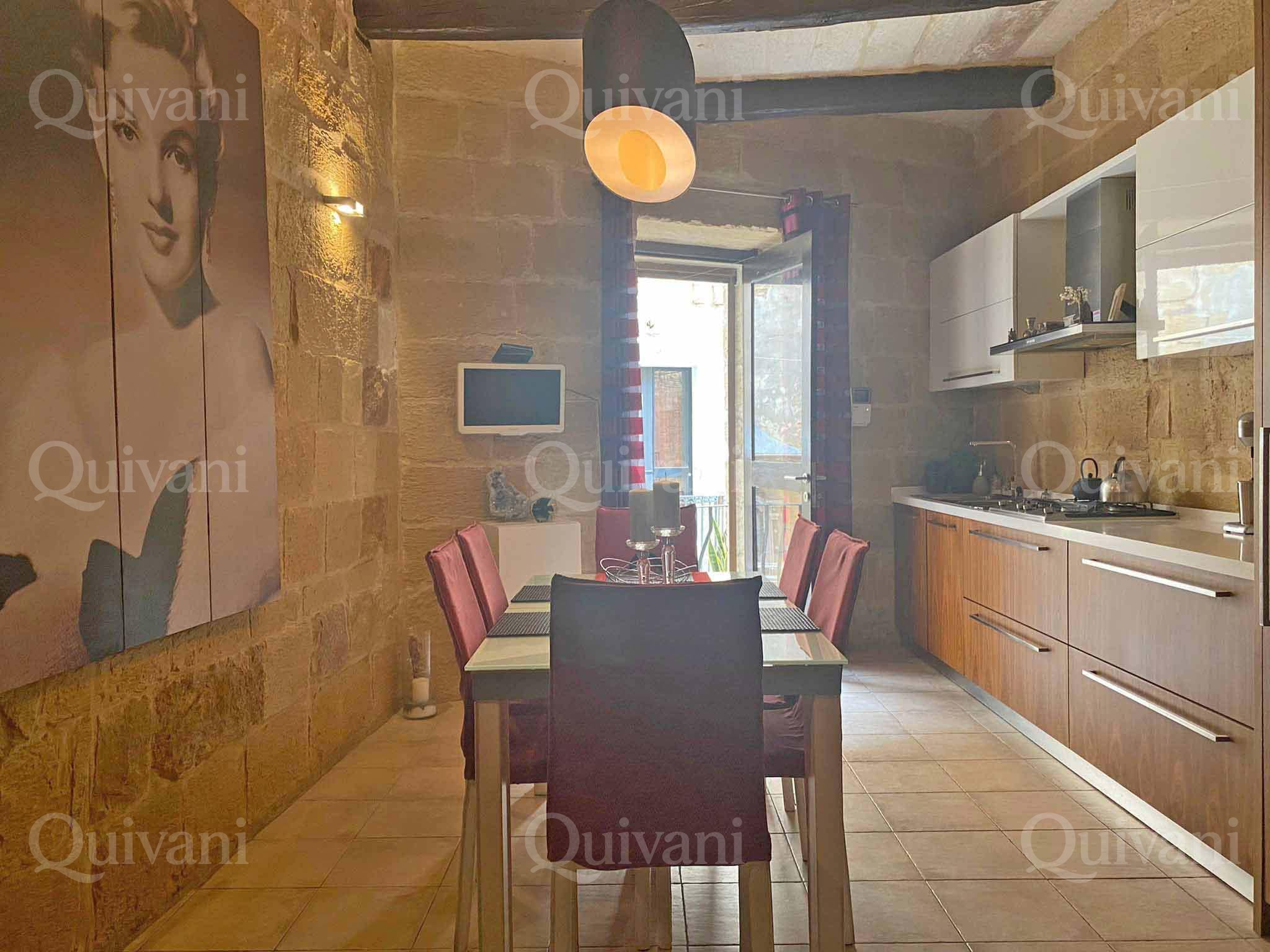 Vittoriosa, Furnished Town House