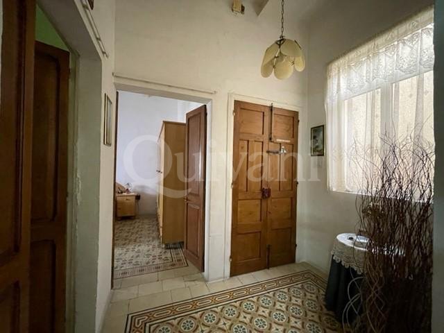 Senglea, Second Floor Apartment