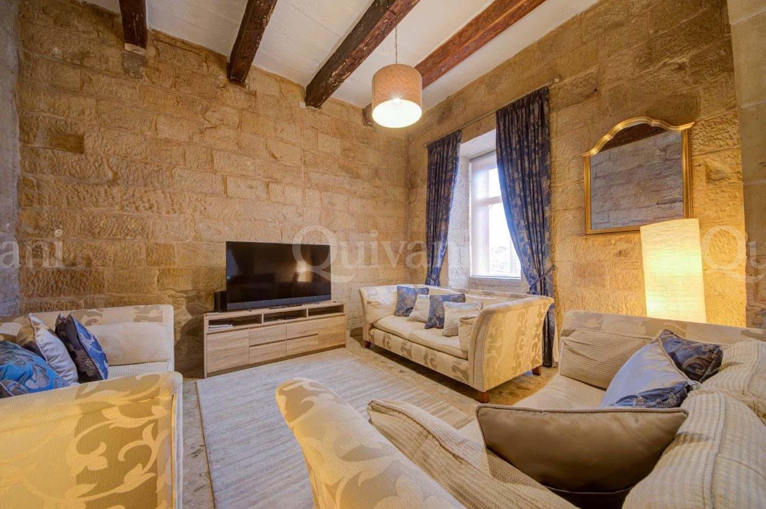 Senglea, Seafront Townhouse with Permit for Another Level