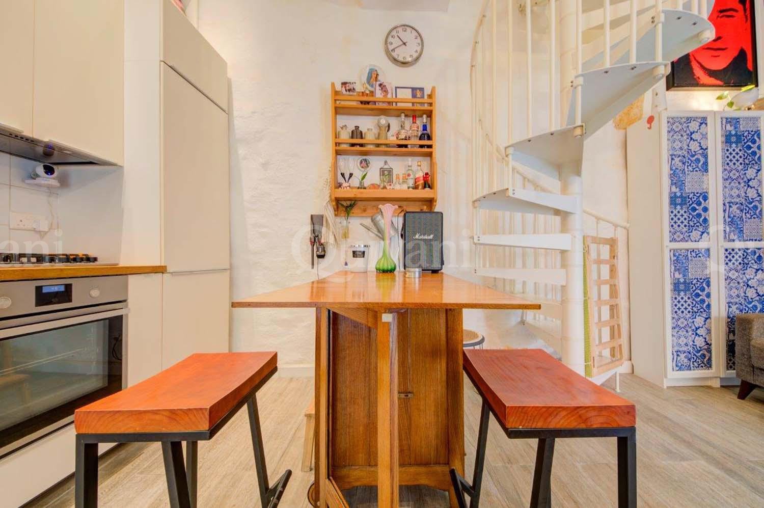 Cospicua, Furnished Courtyard House