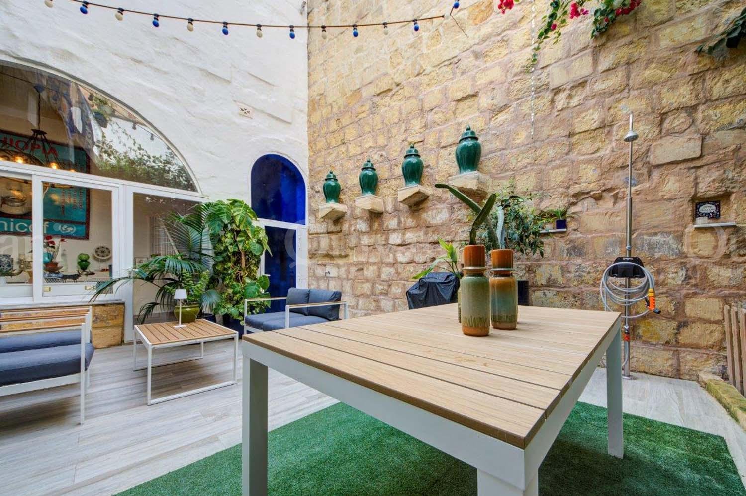 Cospicua, Furnished Courtyard House