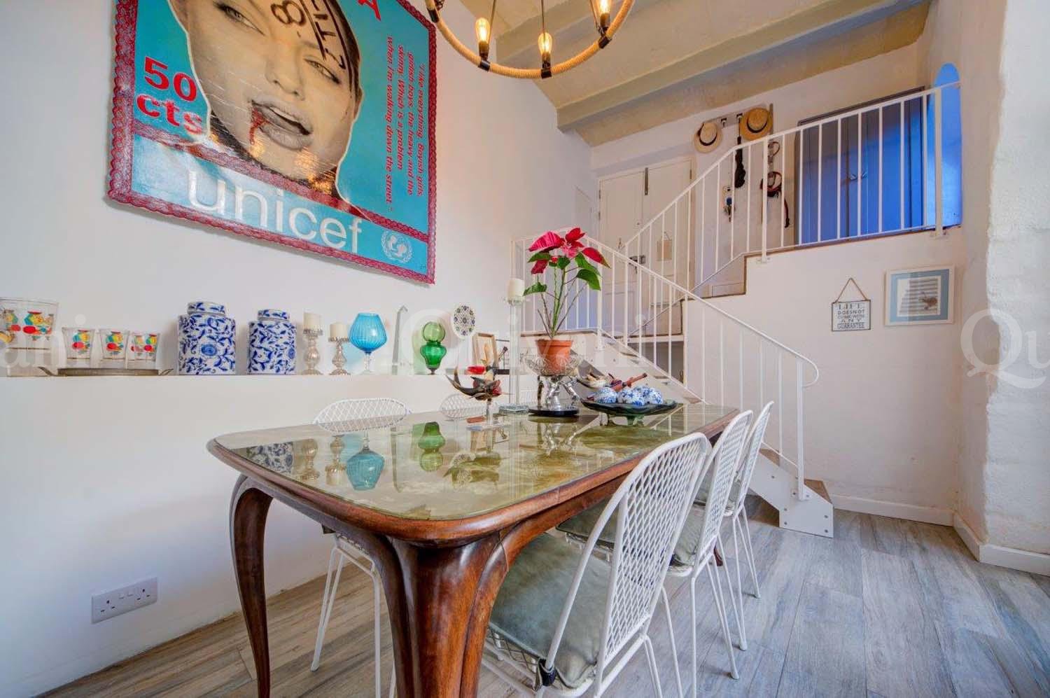 Cospicua, Furnished Courtyard House