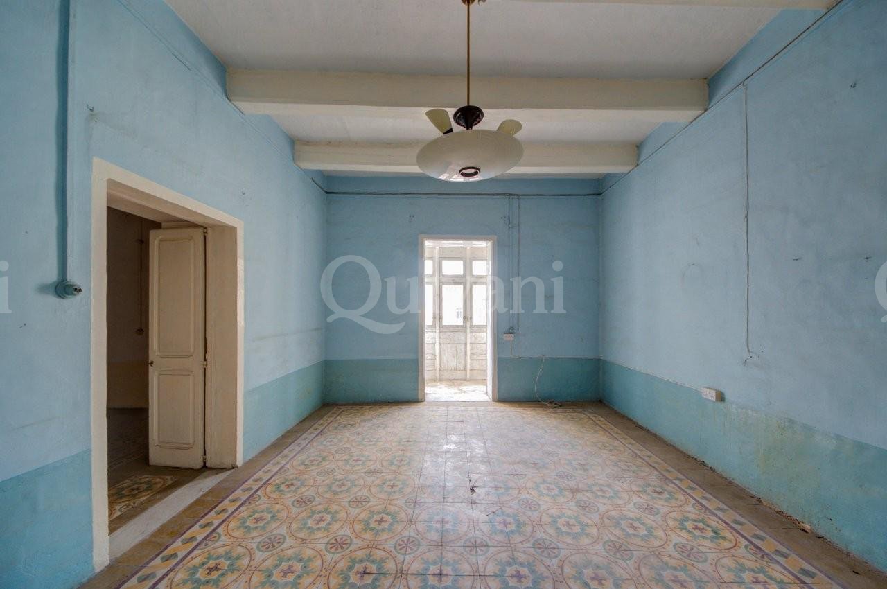 Cospicua, Unconverted Townhouse