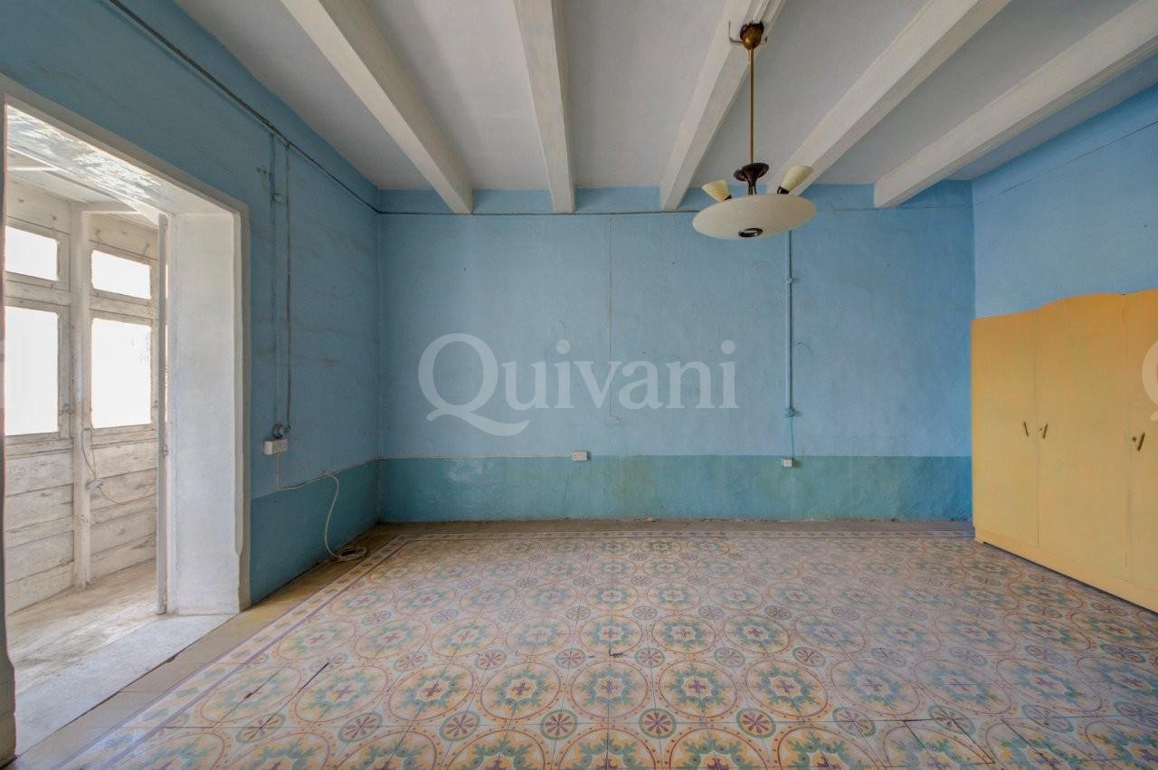 Cospicua, Unconverted Townhouse
