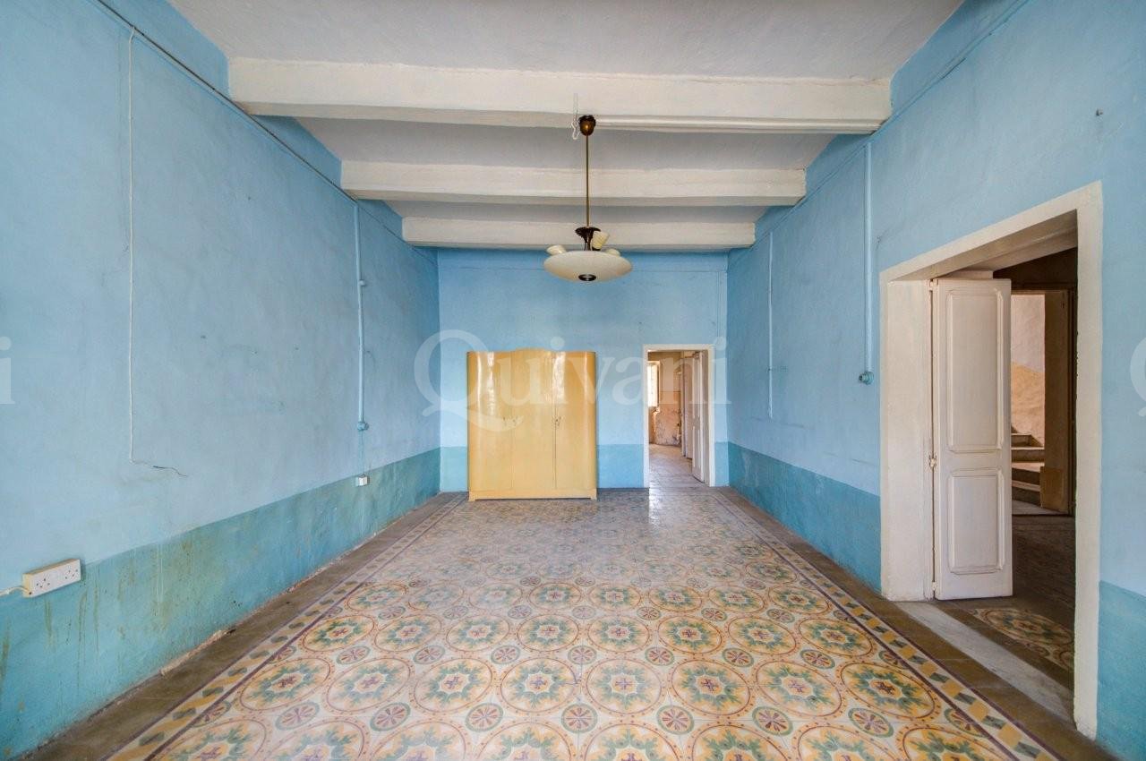 Cospicua, Unconverted Townhouse