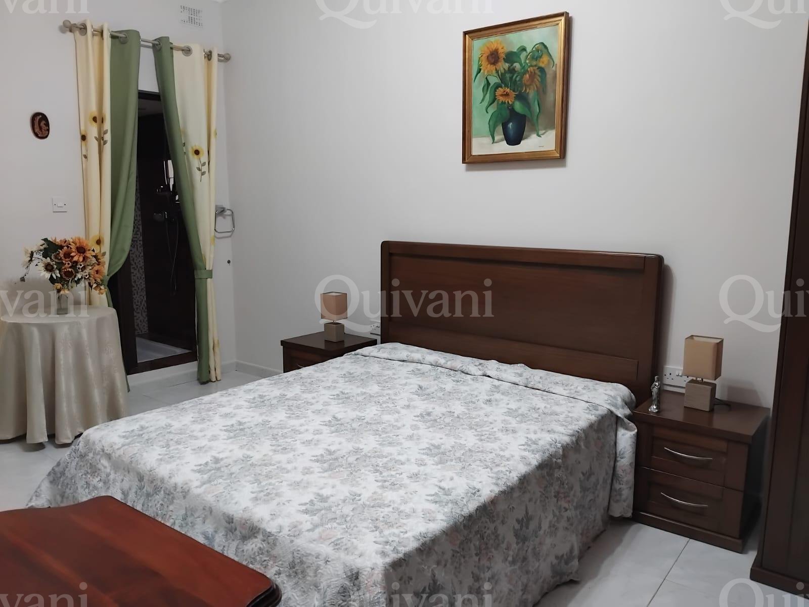 Two bedroom apartment with beautiful sea views