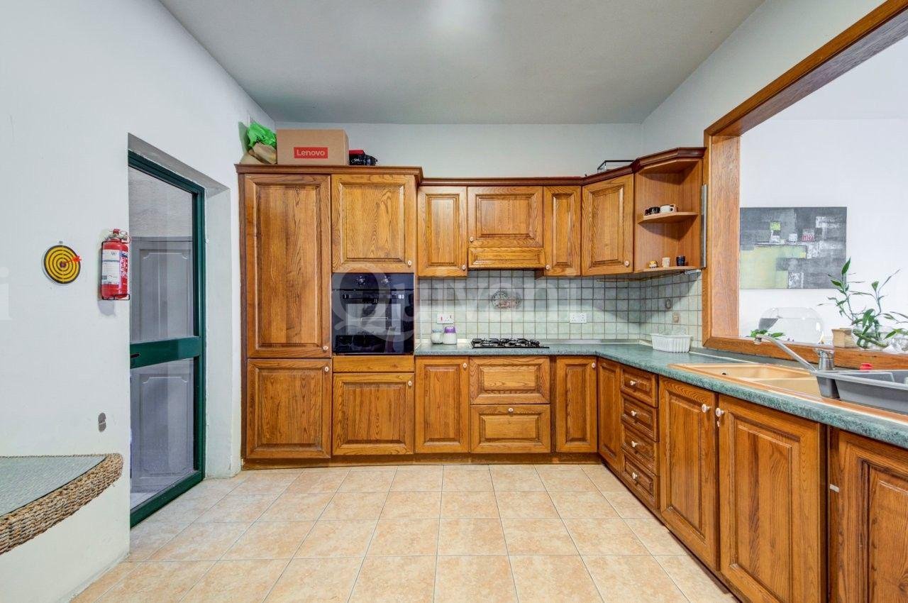 Furnished Apartment in Naxxar