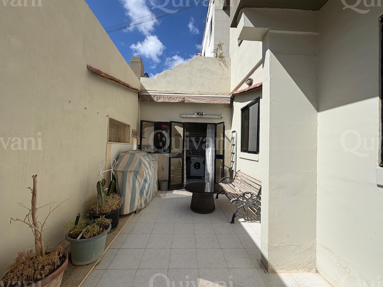 Ground Floor Elevated Maisonette + Interconnected semi-basement Garage