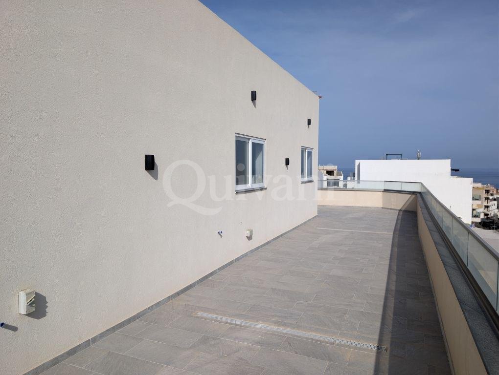 Marsascala penthouse with pool