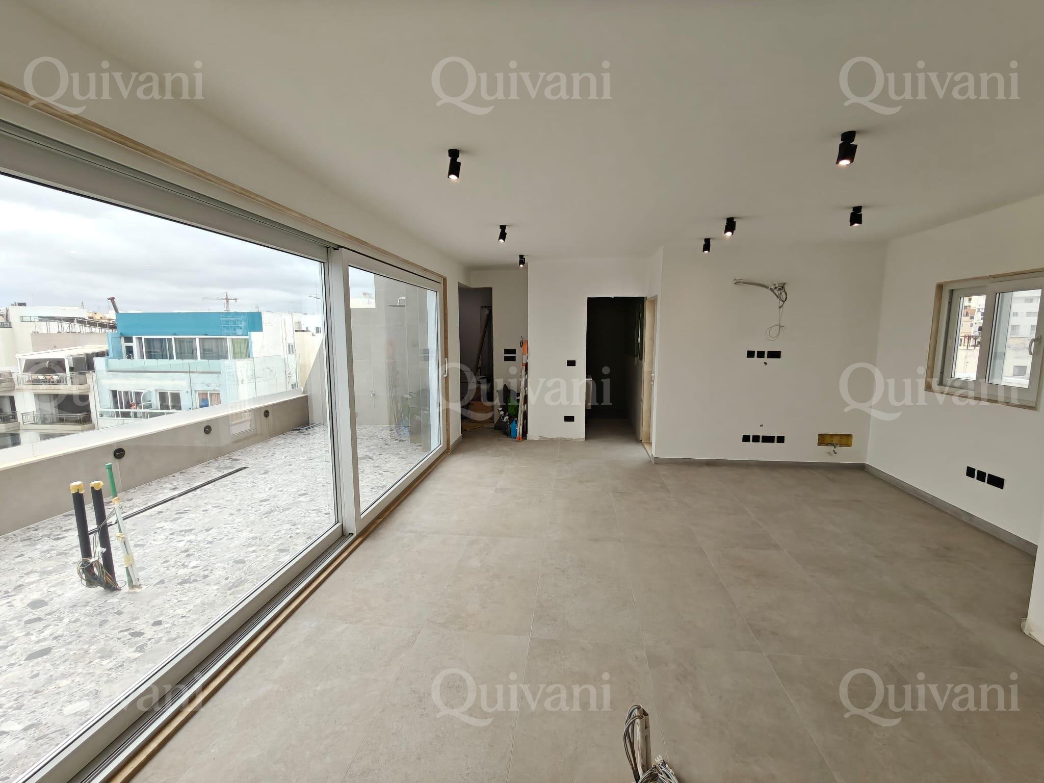One bedroom Penthouse in Bugibba