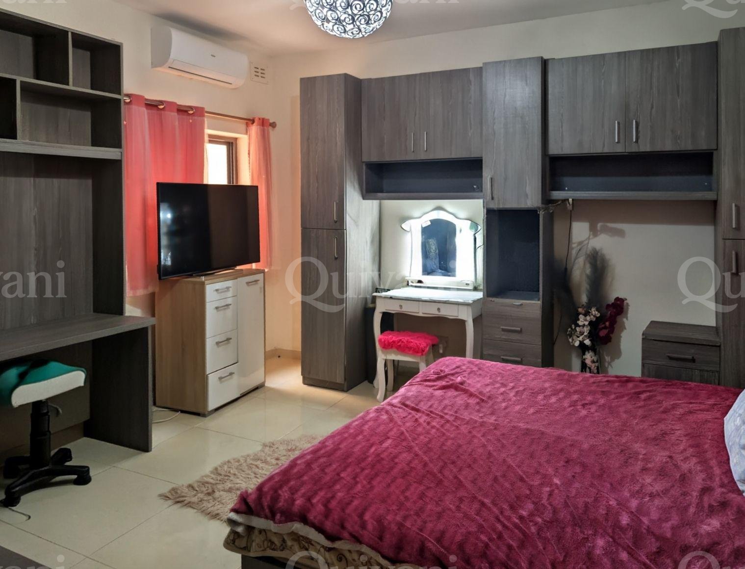 Sunny 3 Bed, 2 Bath 164SQ/M Apartment with Study in Quiet Neighborhood