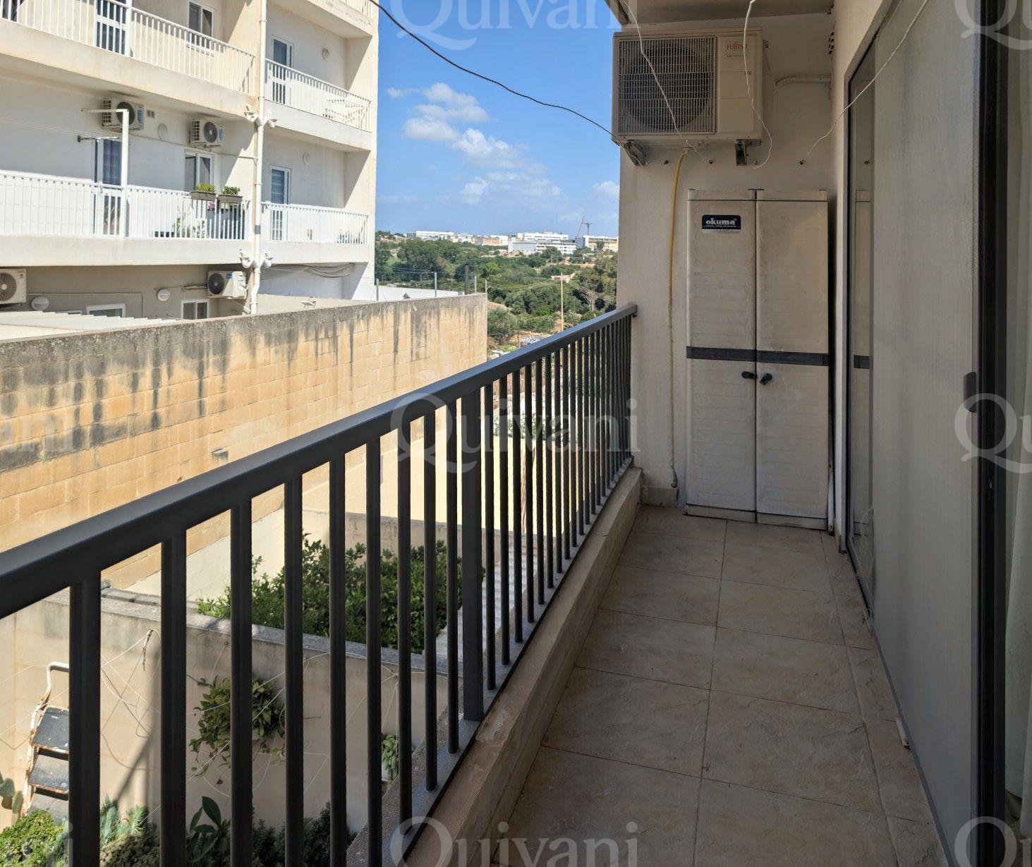 Sunny 3 Bed, 2 Bath 164SQ/M Apartment with Study in Quiet Neighborhood