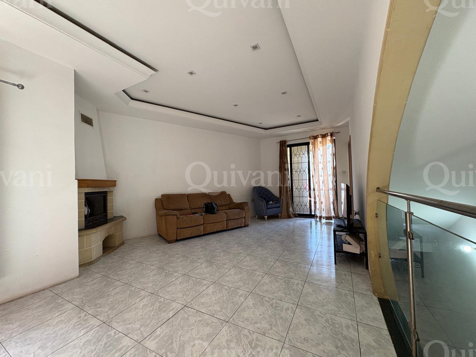 First Floor Maisonette with Airspace in Fgura