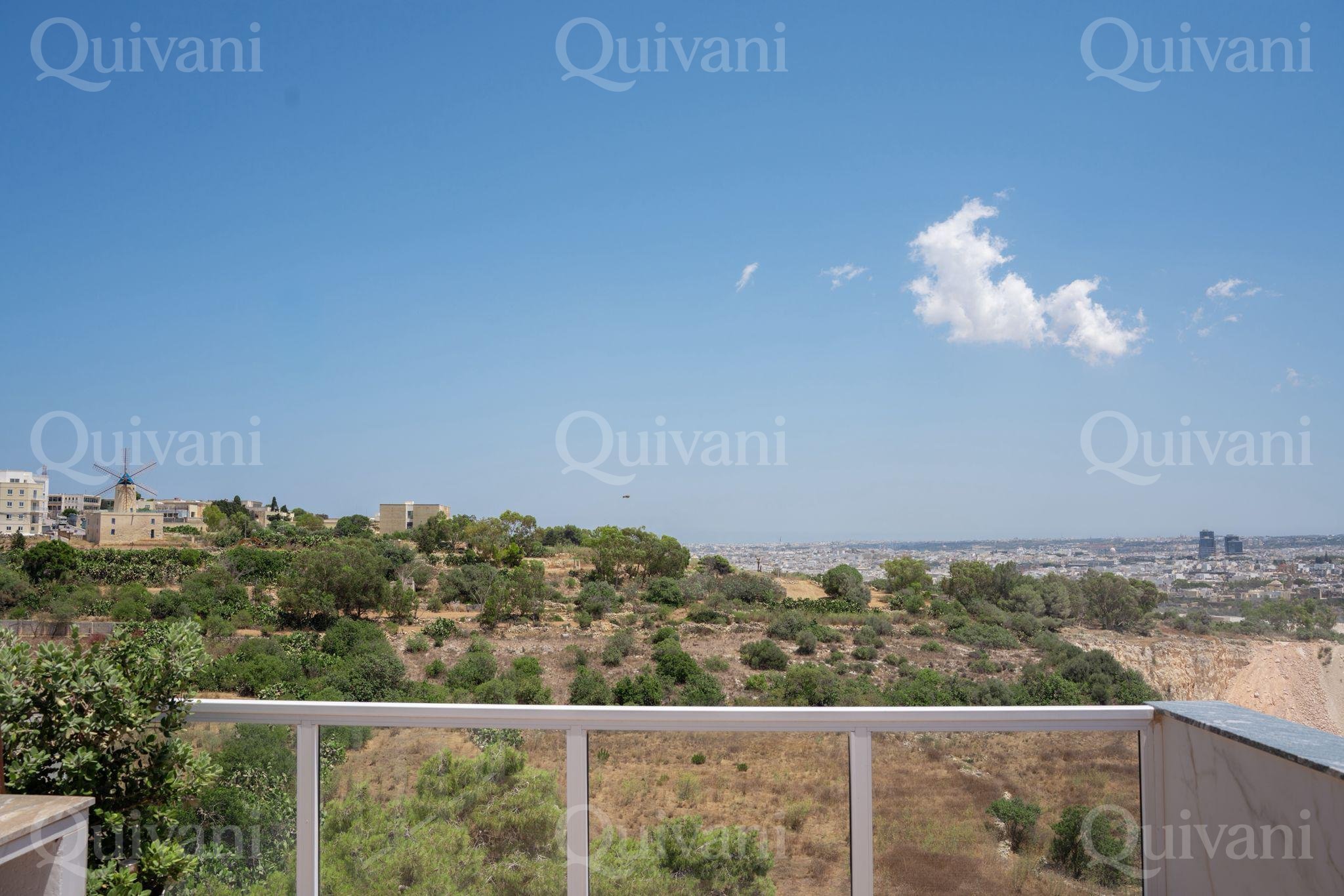 Duplex Penthouse with roof and airspace