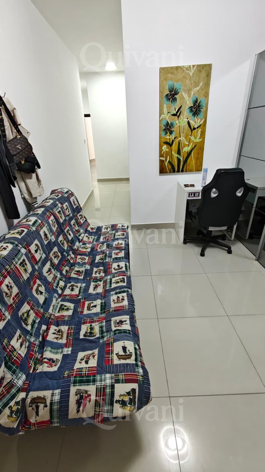 Maisonette On A Quiet No Through Road Close to All Amenities