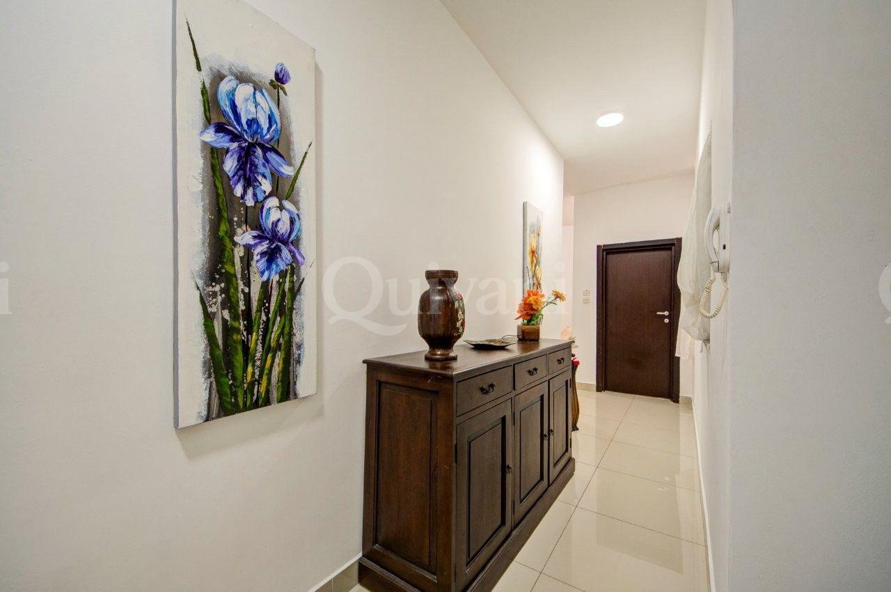 Maisonette On A Quiet No Through Road Close to All Amenities
