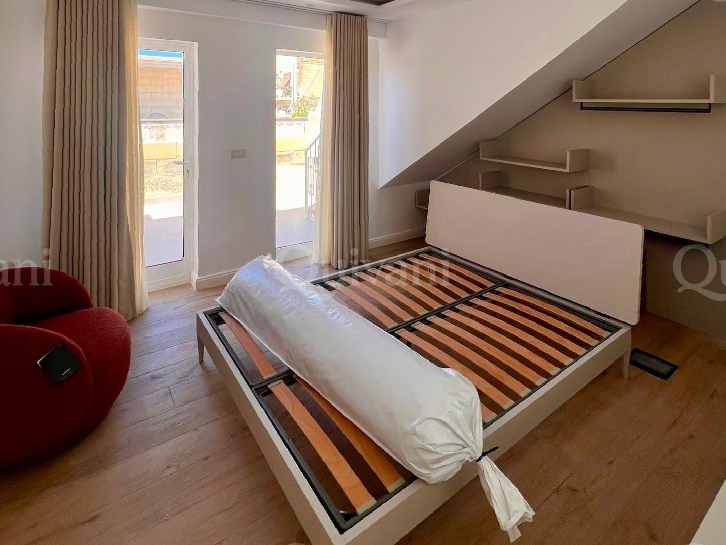 Converted 2Bed Townhouse in the heart of Sliema