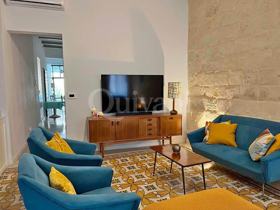 Charming 2 Bed MAISONETTE in Bormla with a YARD