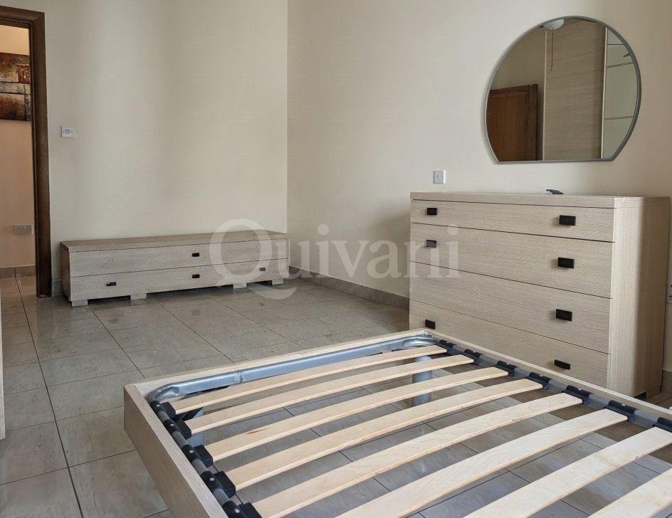 Spacious 3 Bed Furnished Apartment with interconnected Car Space Included