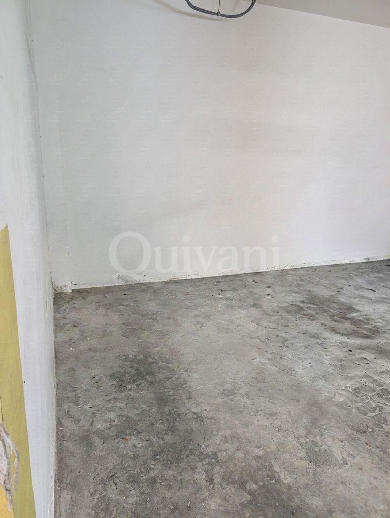 Spacious 3 Bed Furnished Apartment with interconnected Car Space Included