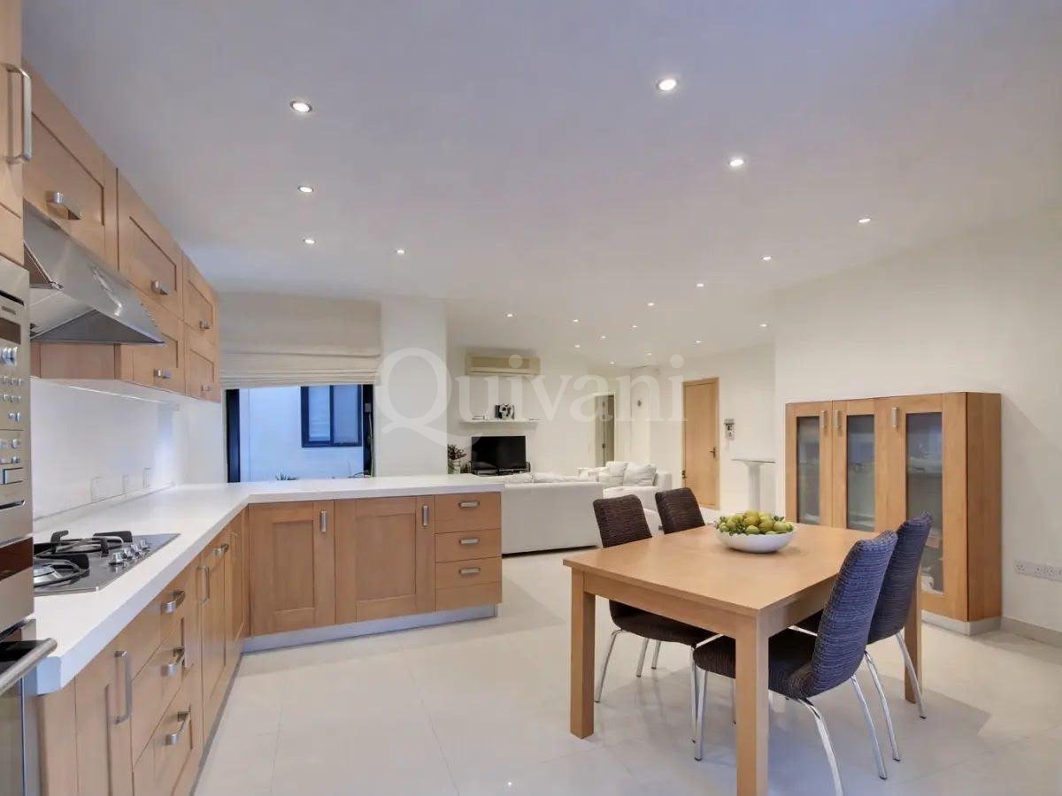 Fully furnished 3 bedroom Apartment with Private washroom and outdoor terrace (included Garage)