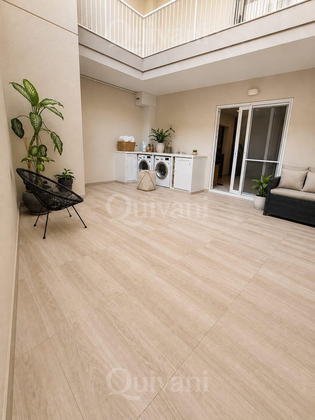 ODZ Country Views Fully Furnished Maisonette with outdoor space