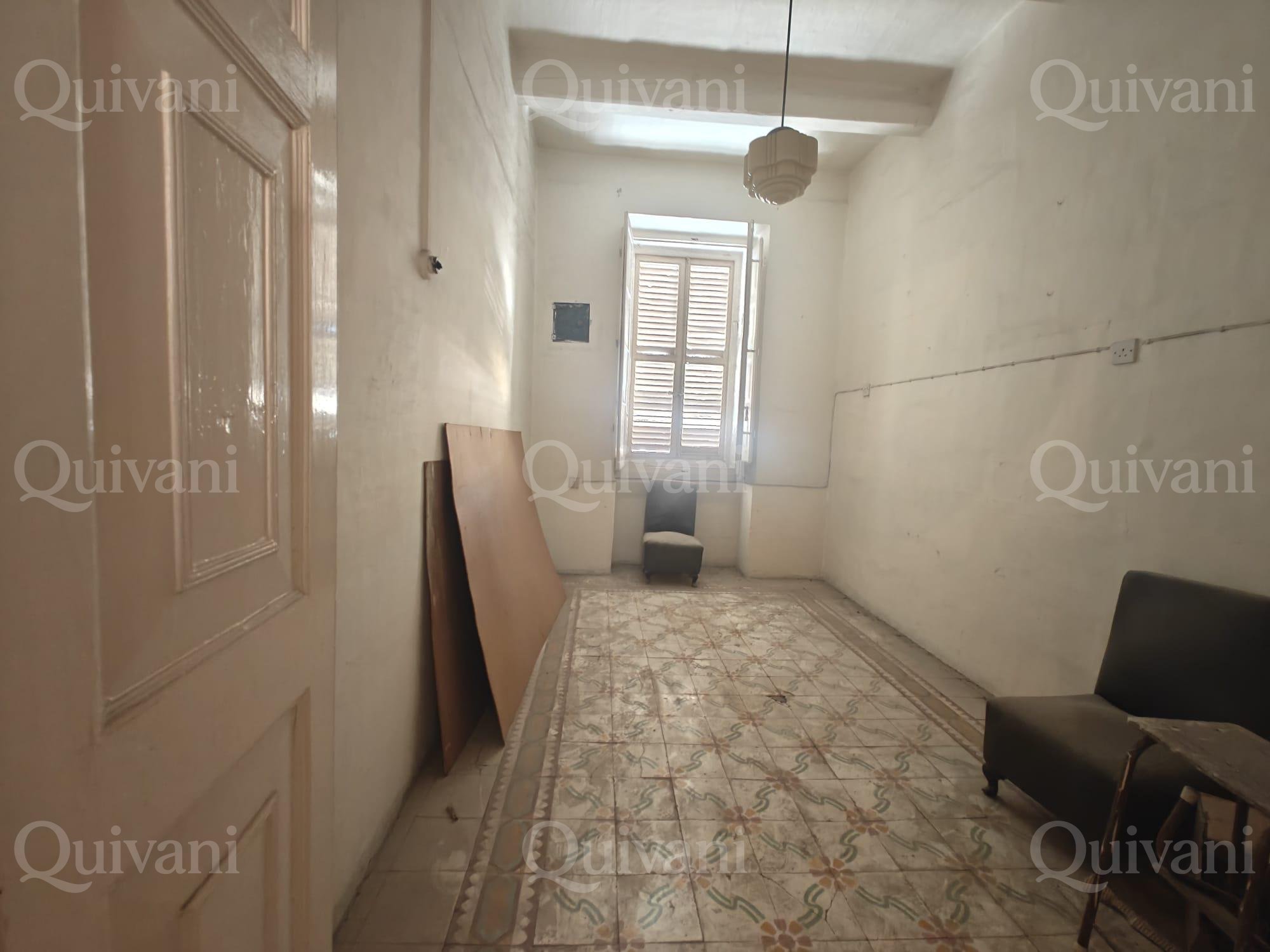 Qormi, Unconverted, Townhouse