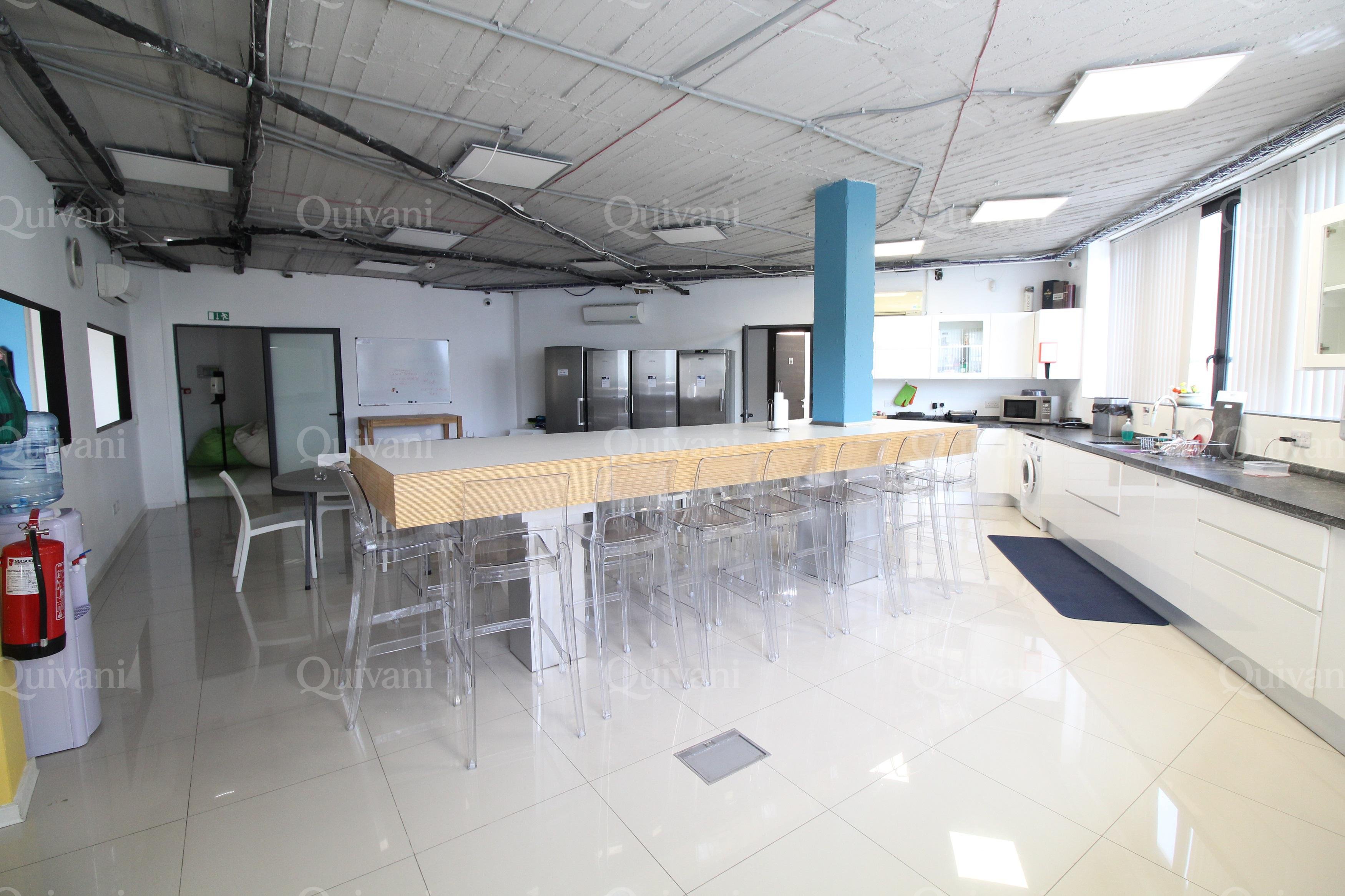 Birkirkara, Penthouse Office