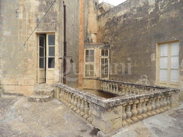 Zebbug, Unconverted House of Character