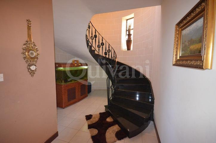 Pembroke, Finished Semi-detached Villa