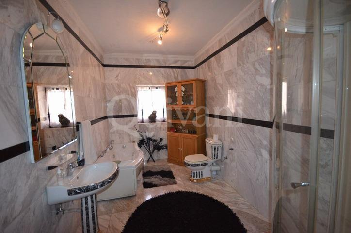 Pembroke, Finished Semi-detached Villa