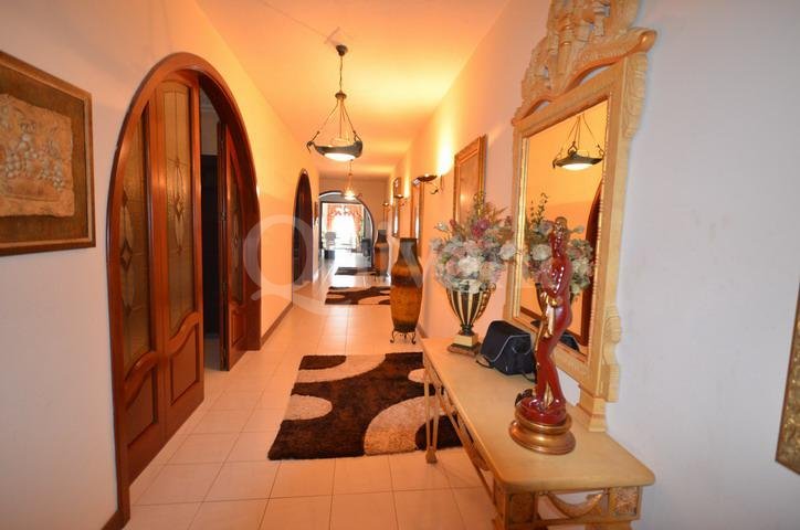 Pembroke, Finished Semi-detached Villa