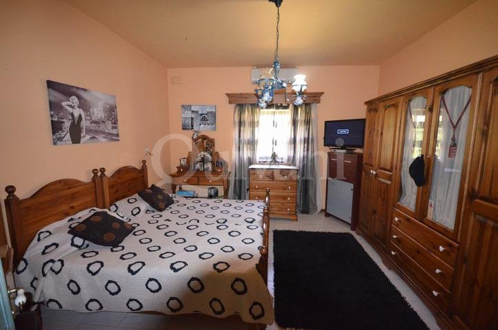 Pembroke, Finished Semi-detached Villa