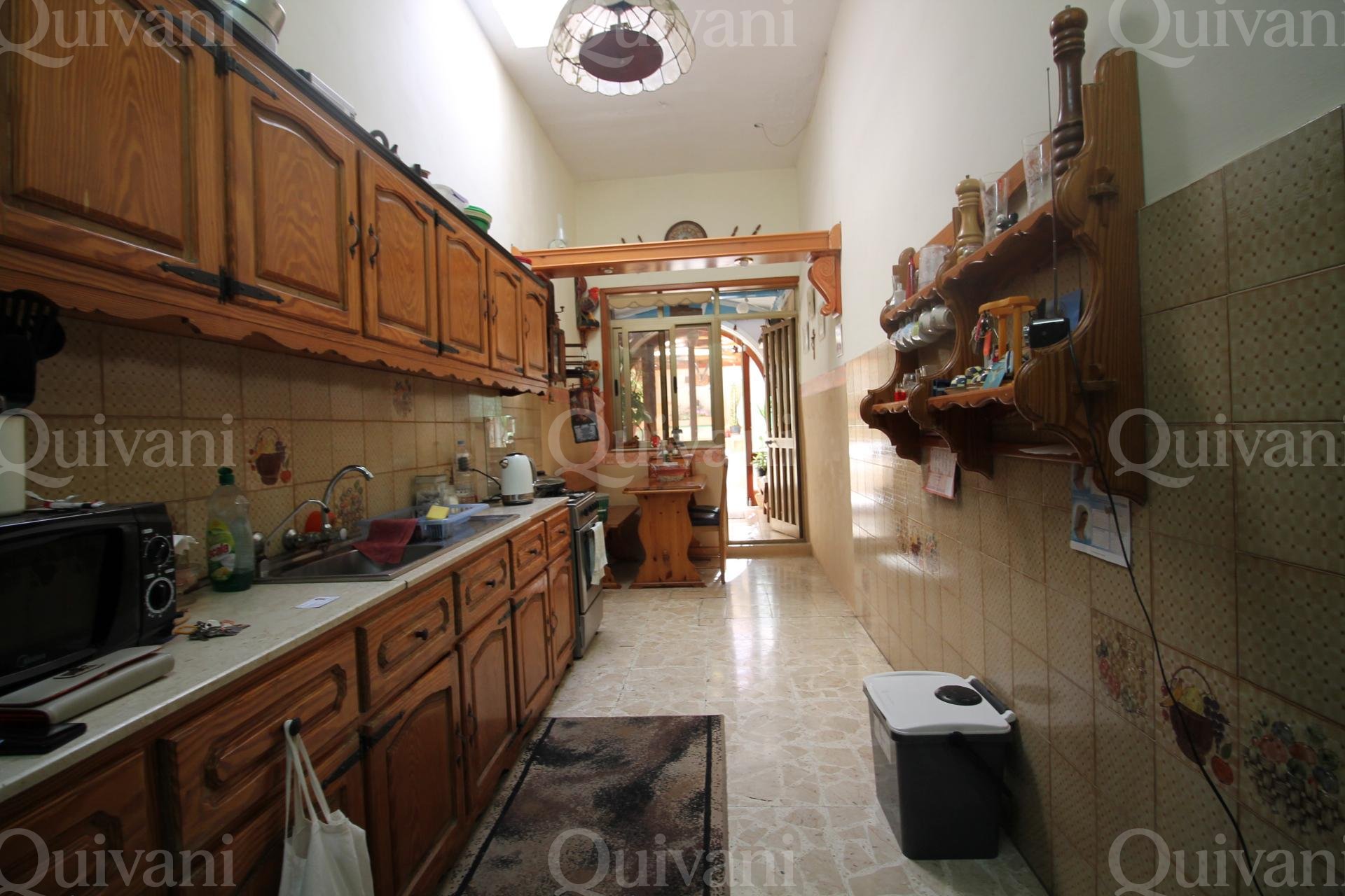 Santa Venera, Town House + 4 Car Garage