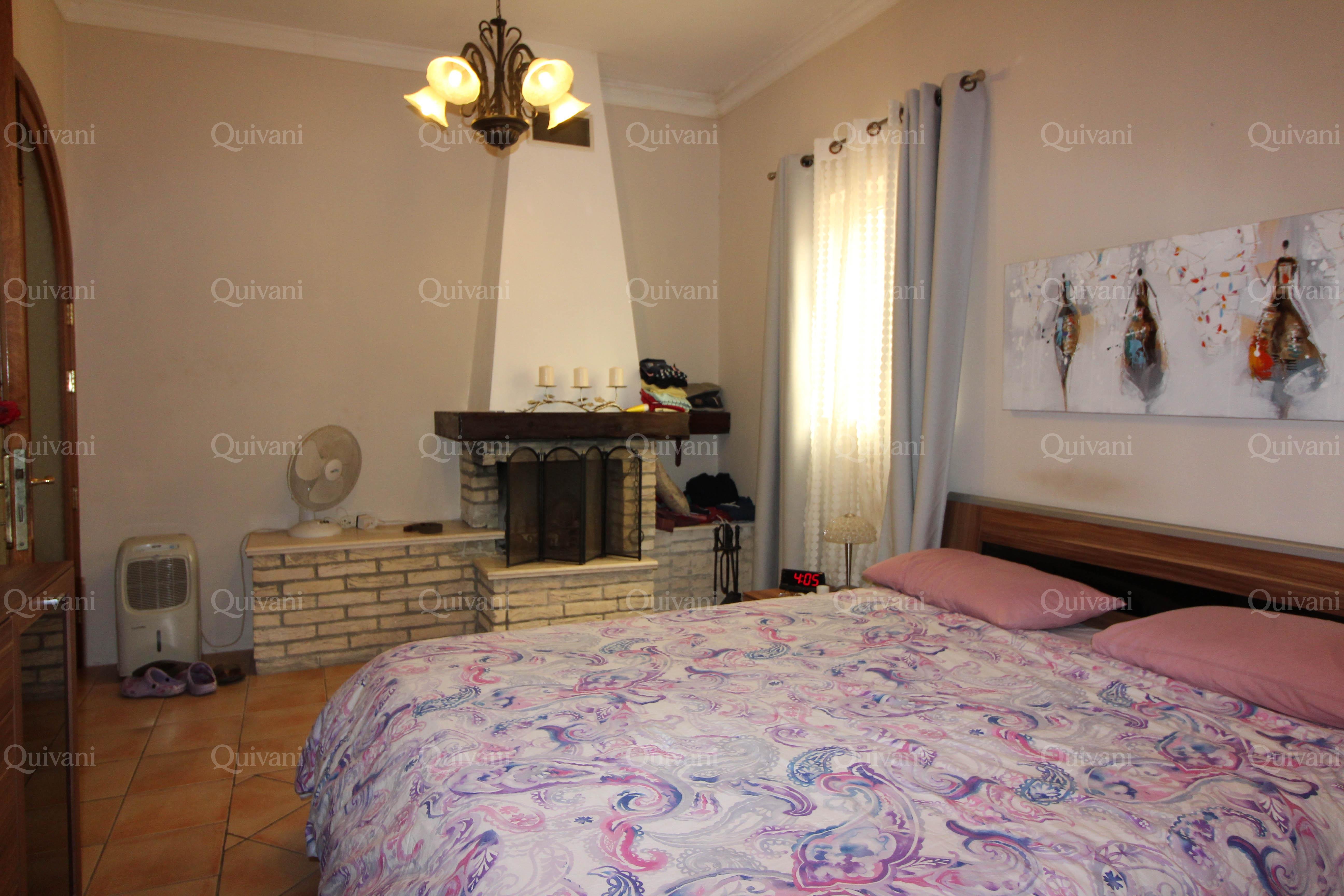 Fleur-de-Lys, Finished Solitary Maisonette