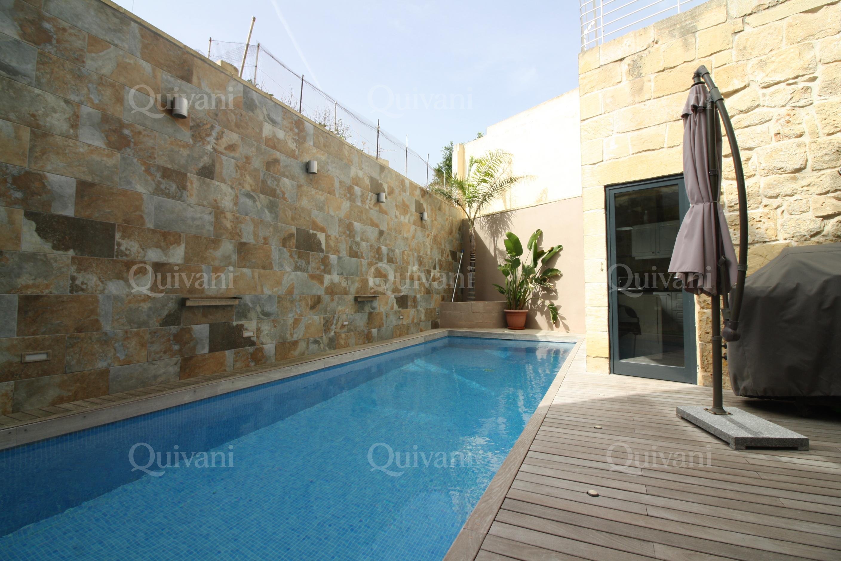 Zejtun, Converted House of Character with Pool