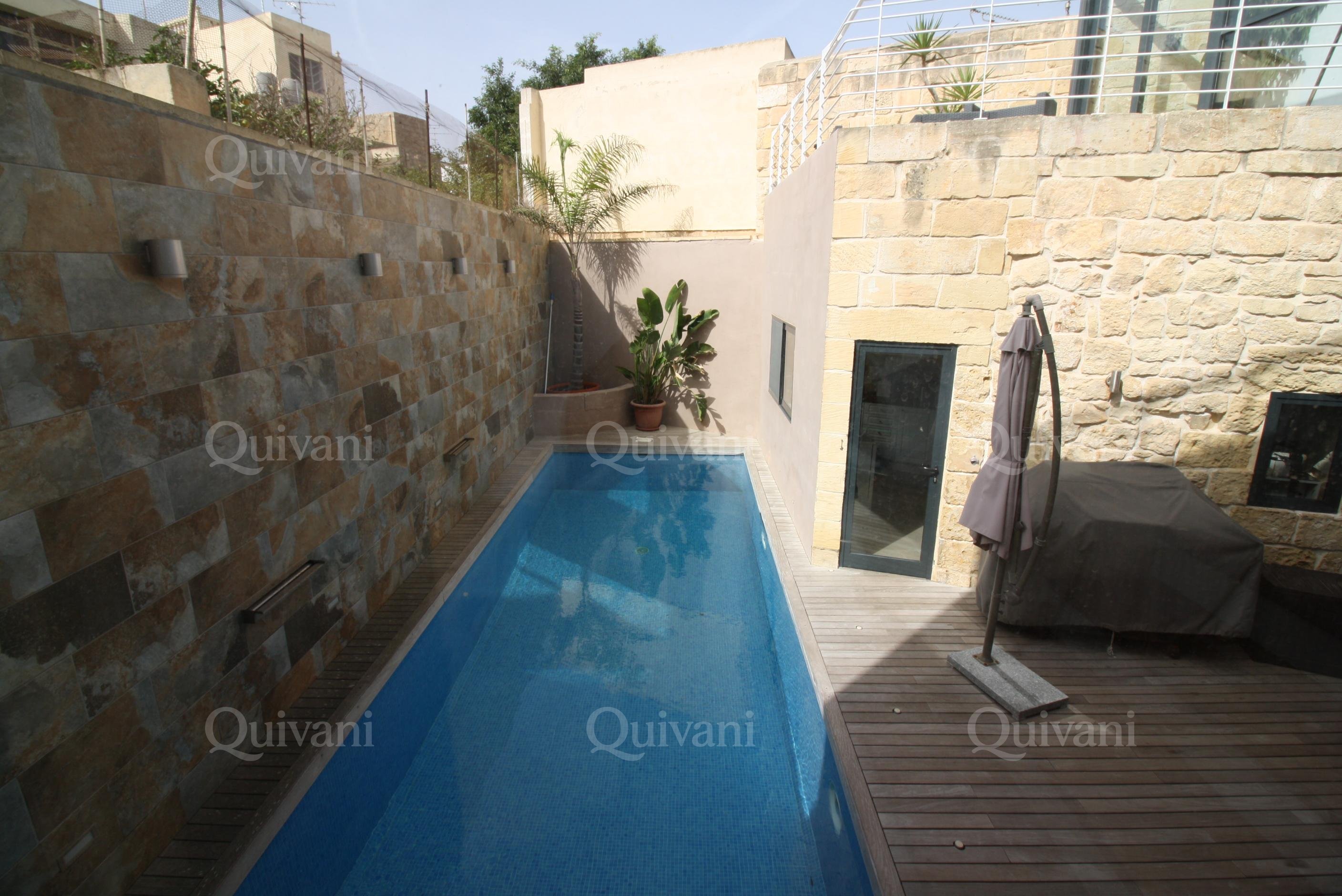 Zejtun, Converted House of Character with Pool