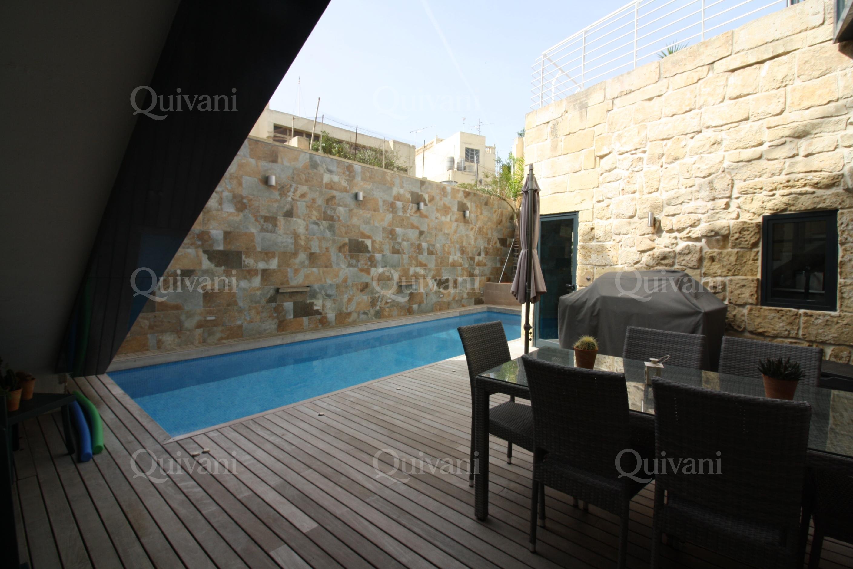Zejtun, Converted House of Character with Pool