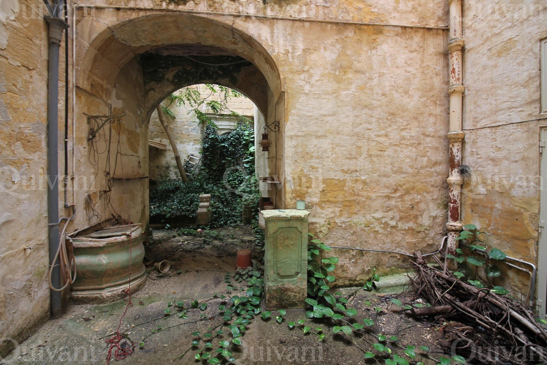 Floriana, Needs Refurbishment Office Block