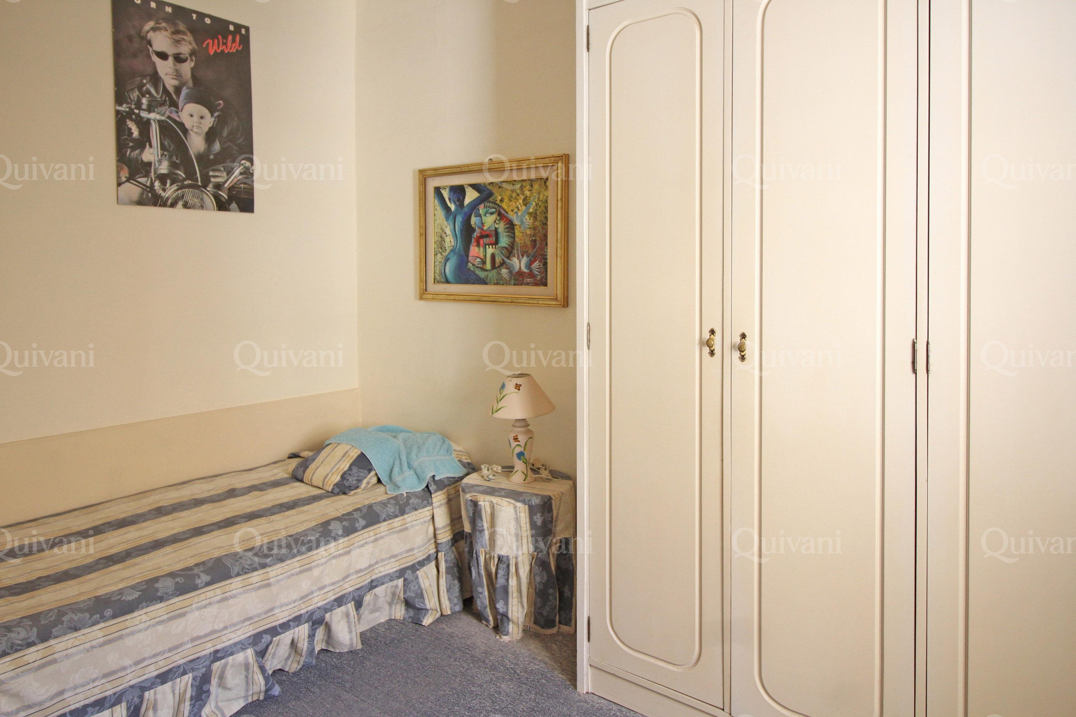 Lija, Unconverted House of Character