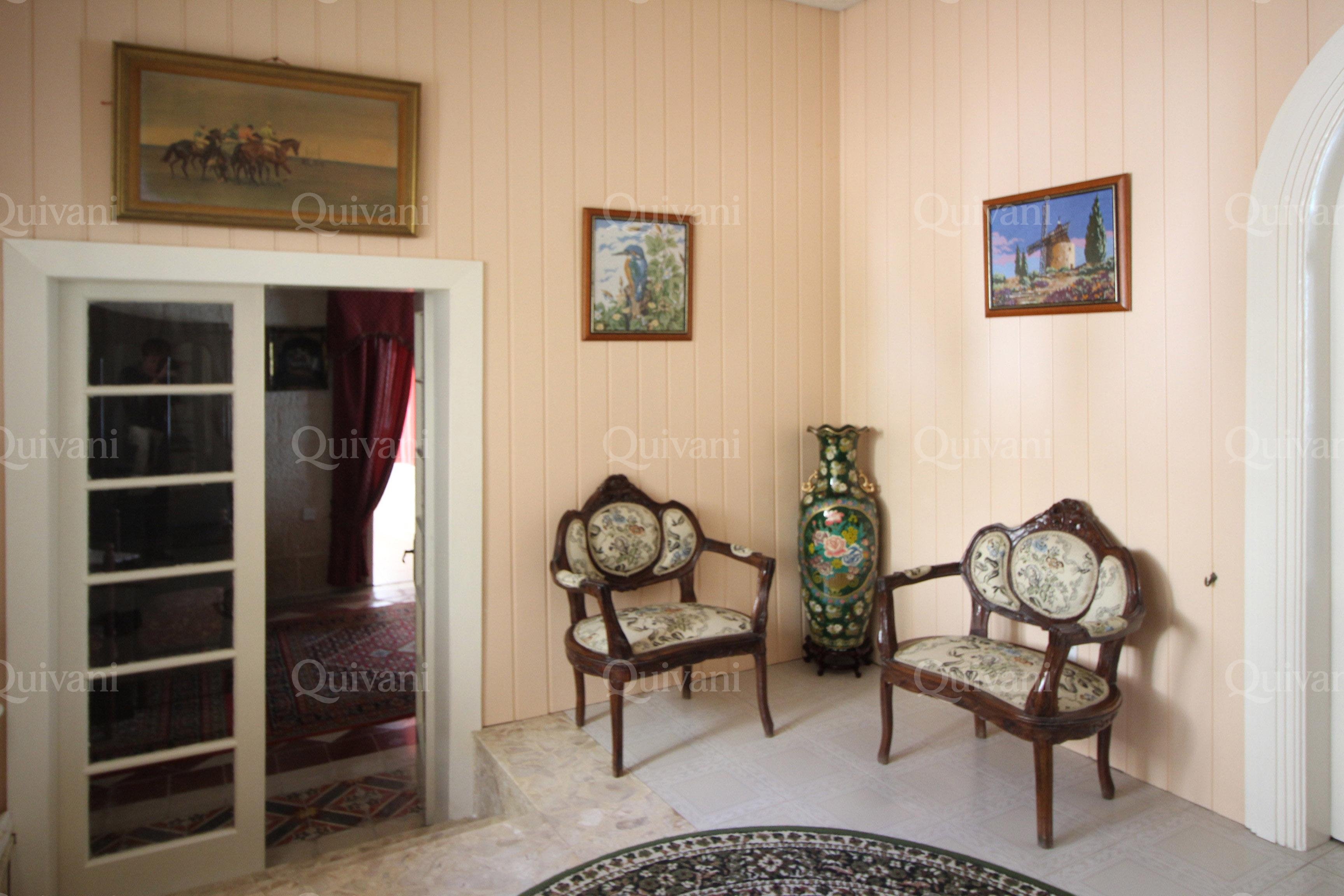 Lija, Unconverted House of Character