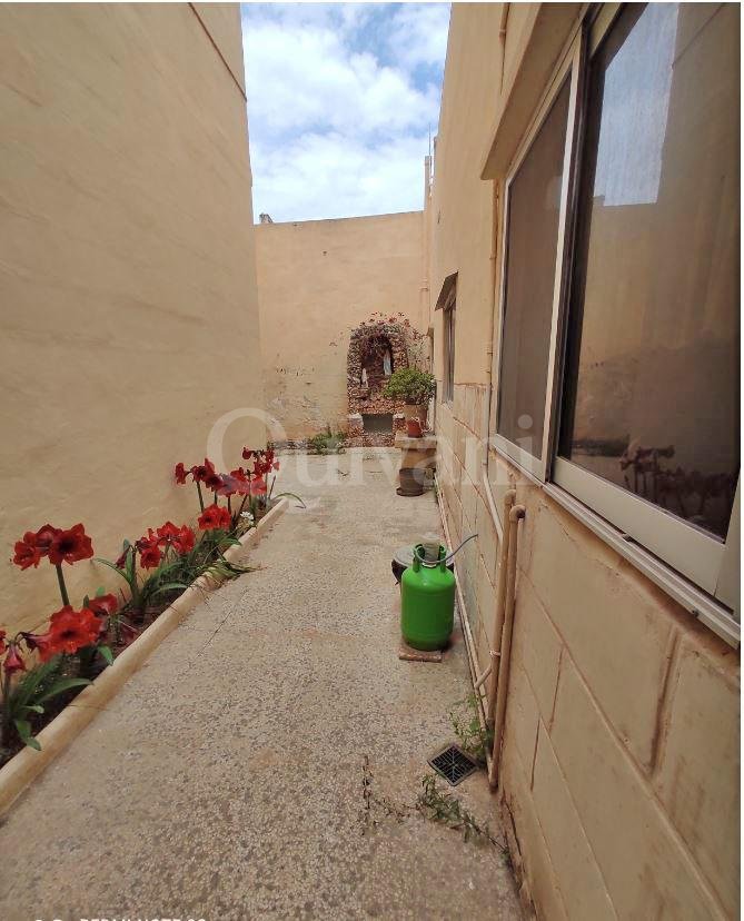 Qormi, Shell Form Terraced House