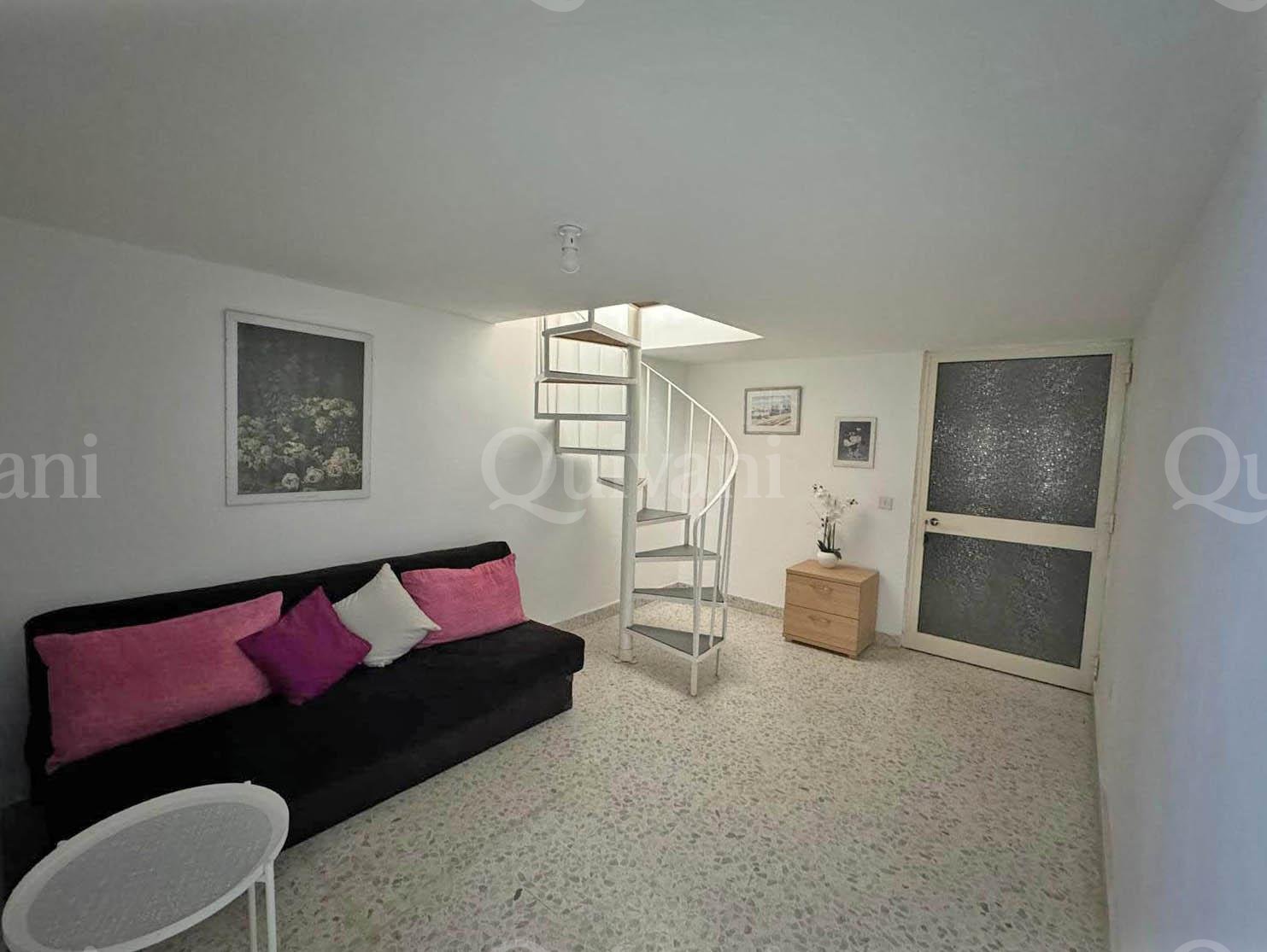 St.Andrews, Furnished Maisonette
