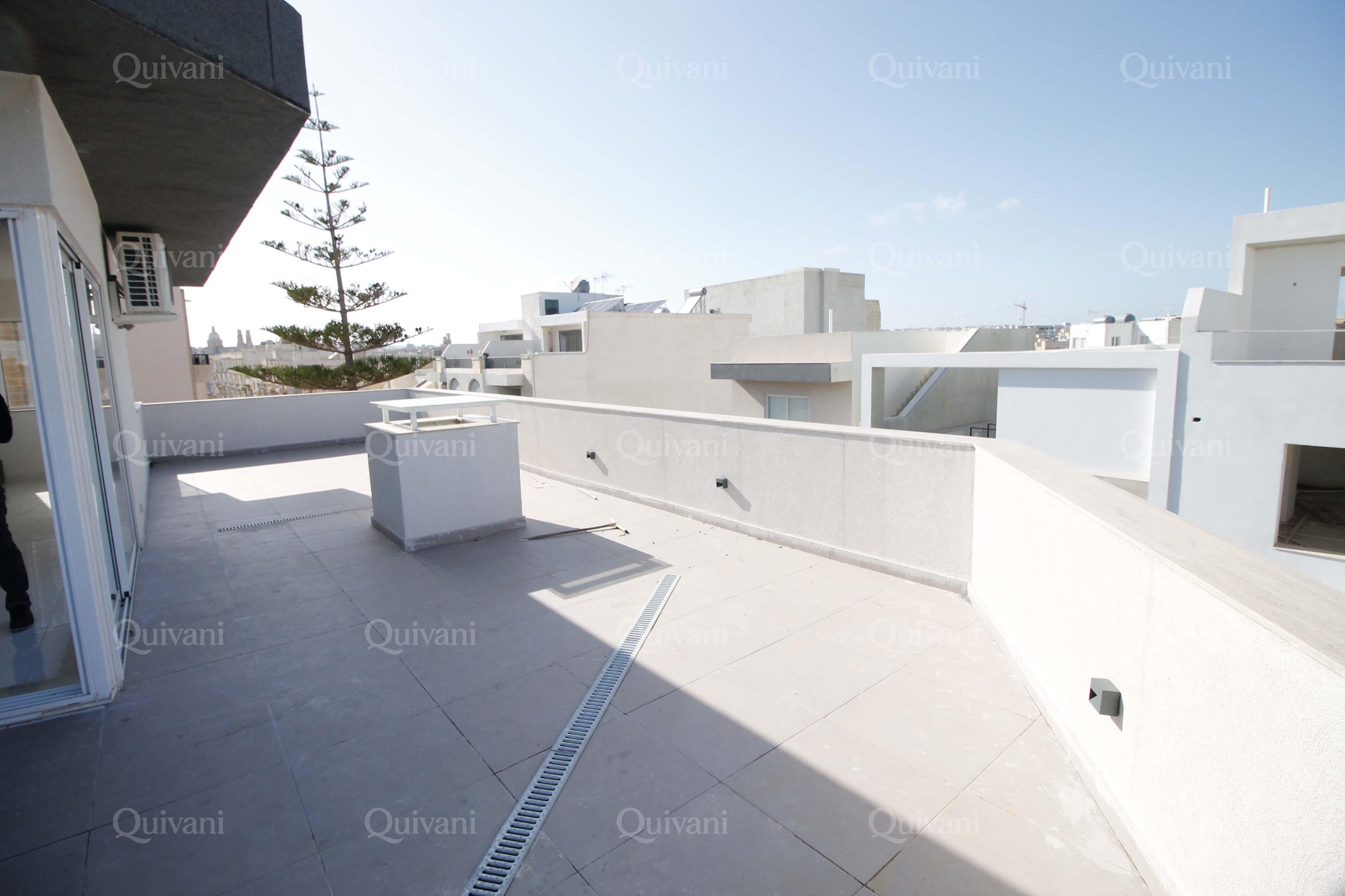 Hamrun, Furnished Penthouse
