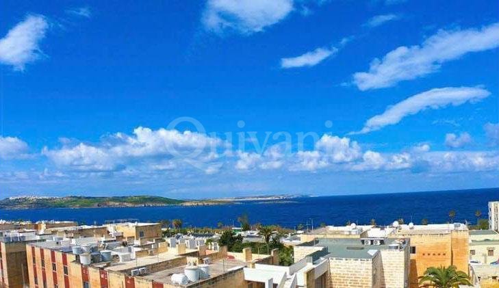 Qawra, Furnished Duplex Penthouse