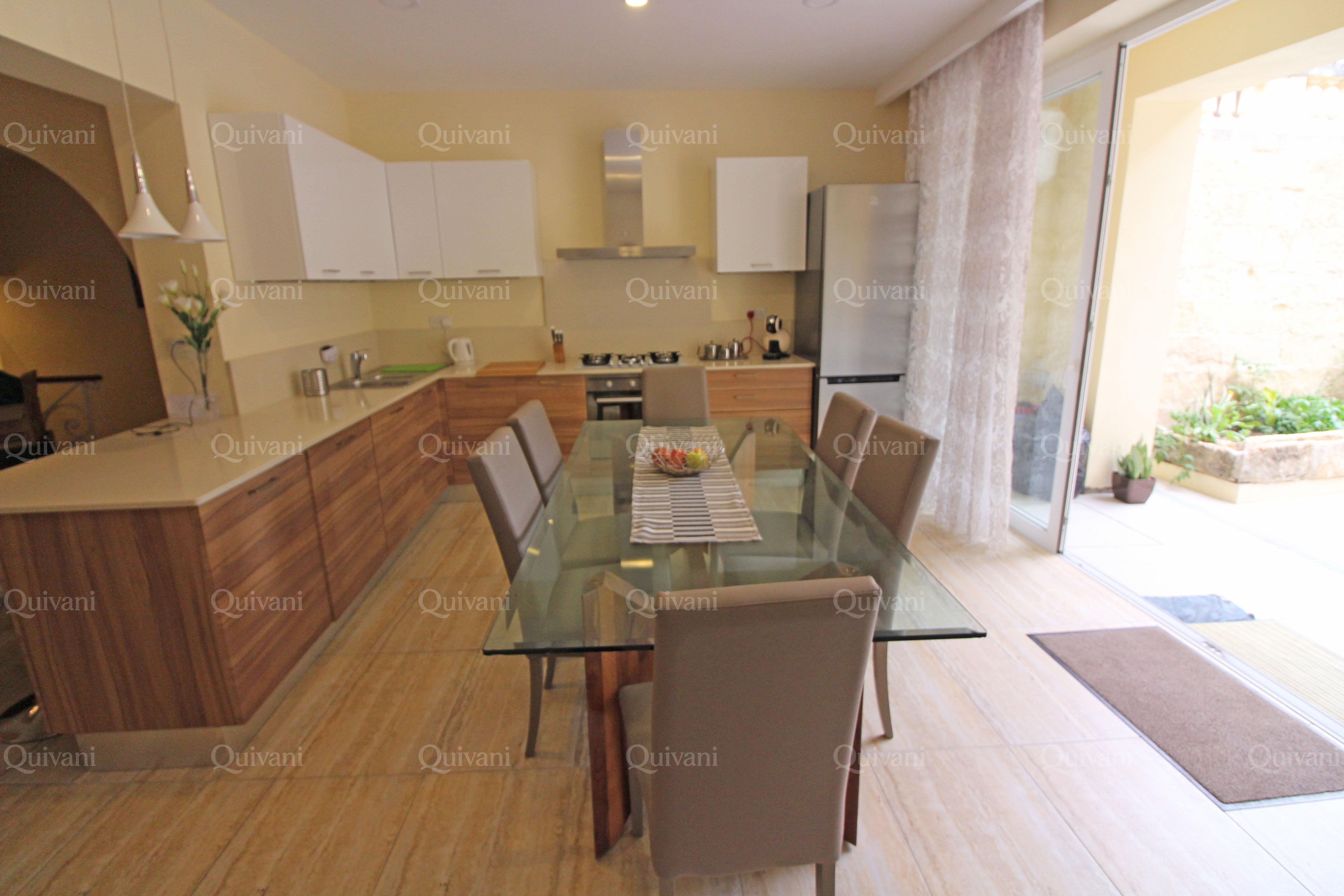 Balzan, Furnished Town House