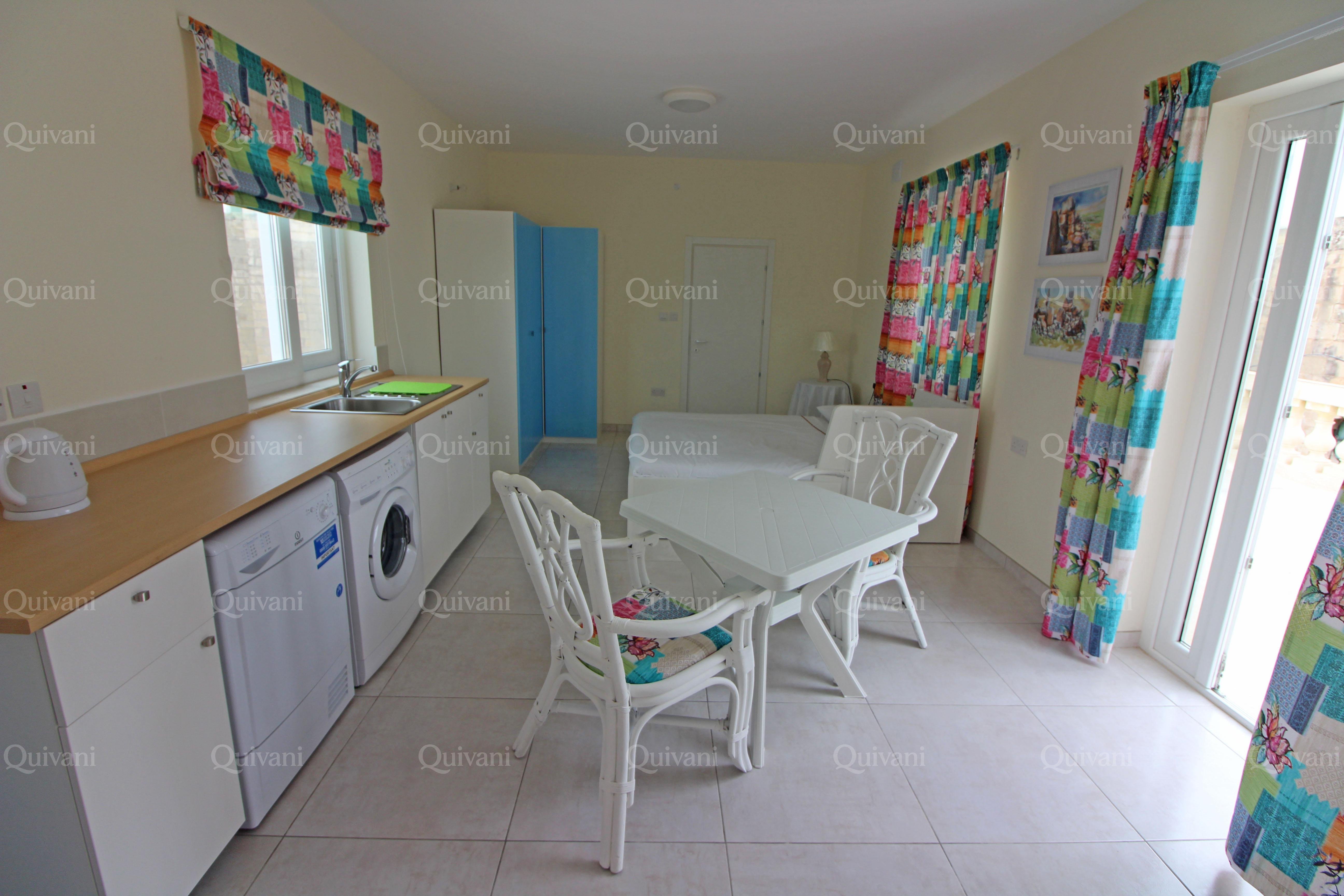 Balzan, Furnished Town House